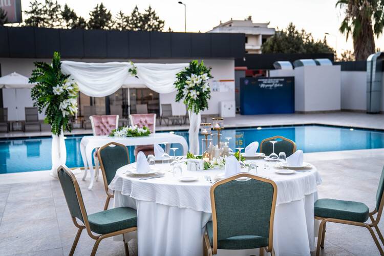 Renex Hotel