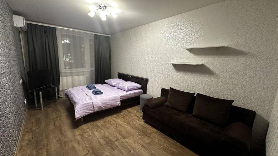 Fan House (Фан Хаус) На Улице Алексея Козина