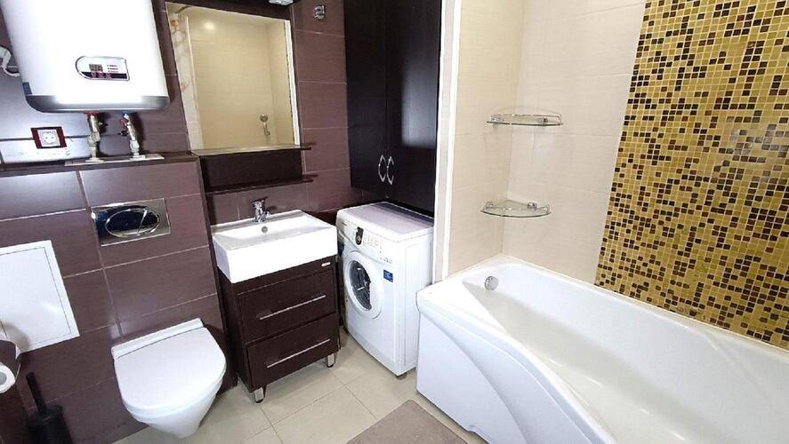 Уютный Север На Улице Буркова 19/2 (Adults Only 6+)