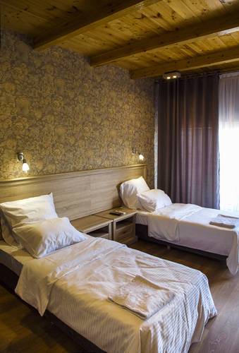 Family Inn