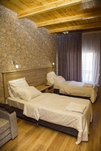Family Inn