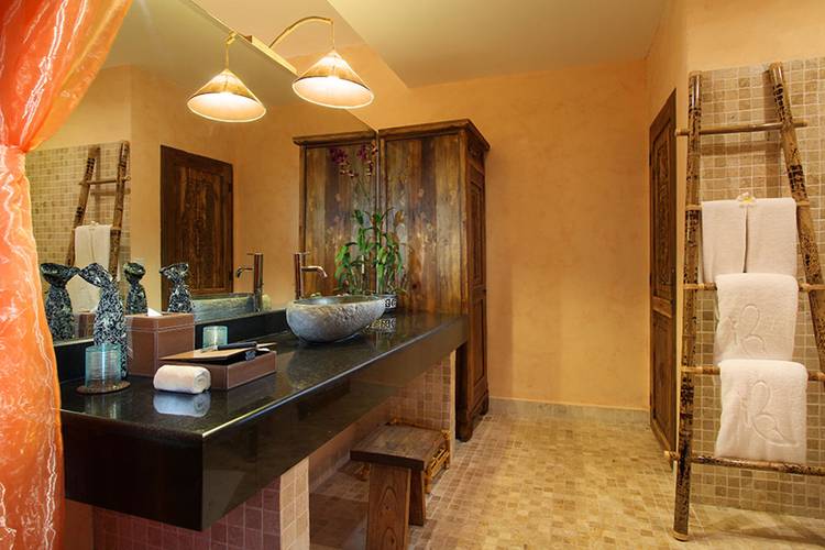 Jungle Retreat By Kupu Kupu