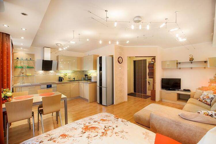 Green House Apartments (Грин Хаус Апартментс)