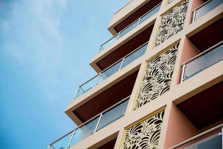 Aimi Beach Hotel