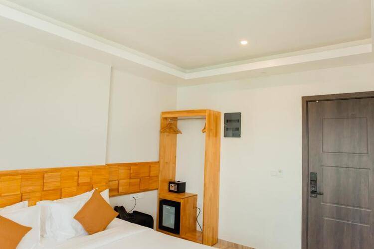 Aimi Beach Hotel