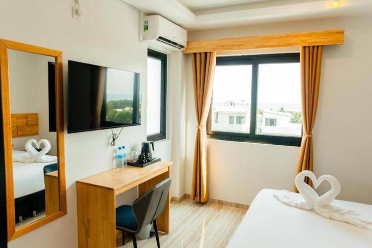 Aimi Beach Hotel