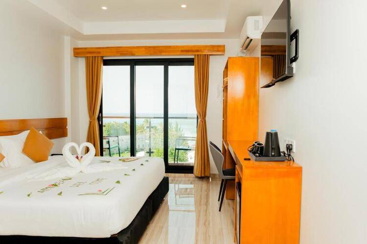 Aimi Beach Hotel