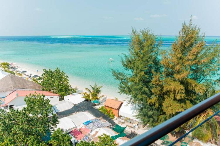 Aimi Beach Hotel