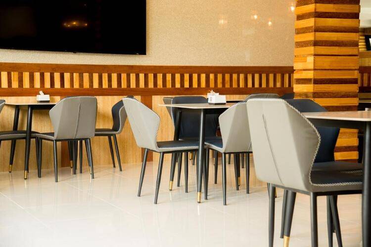 Aimi Beach Hotel