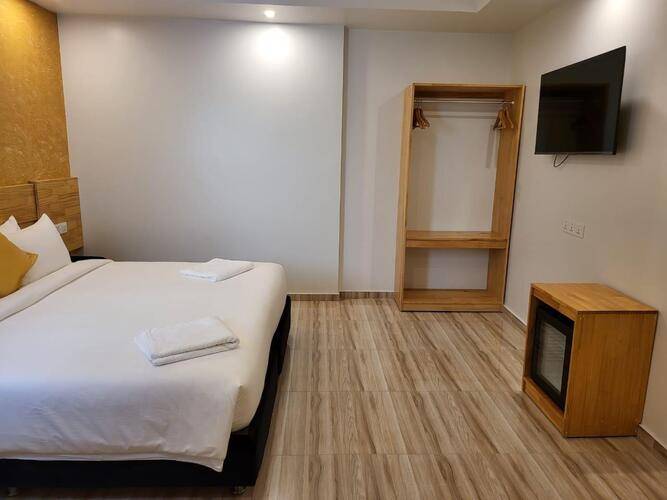 Aimi Beach Hotel