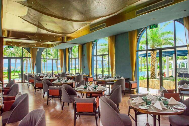 Wyndham Hoi An Royal Beachfront Resort & Villas