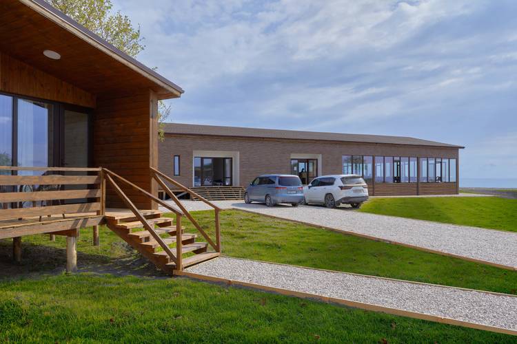 Отель Garuda Beach Village