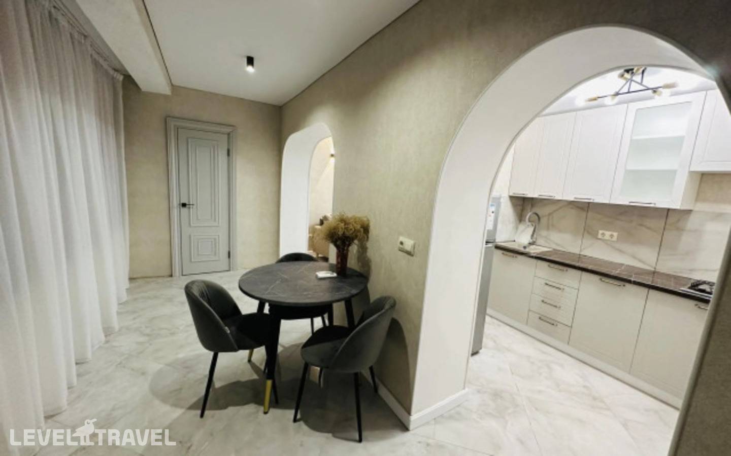 фотографии отеля Апартаменты На Улице Джонуа 5 в Абхазия(Сухум) - фото №6