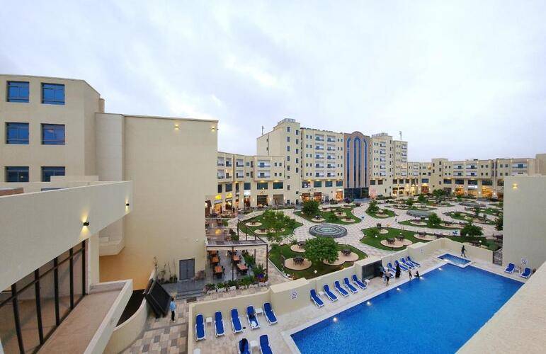The Plaza And Resort