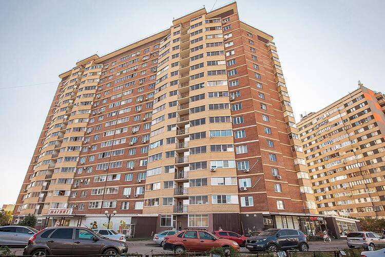 Золотой Шар На Улице 70 Лет Октября