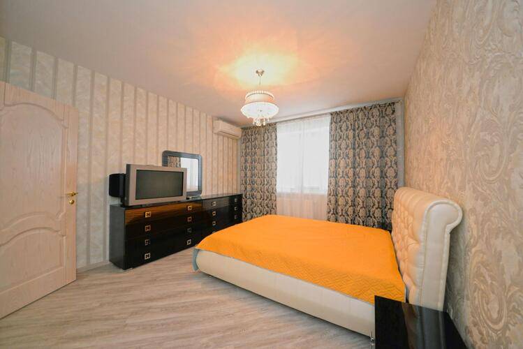 Волга-Град На Улице Пугачёвская