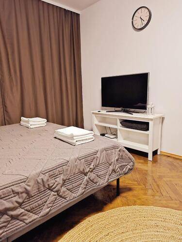 Best Guest House (Бэст Гест Хаус) На Проспекте Имени Ленина 6