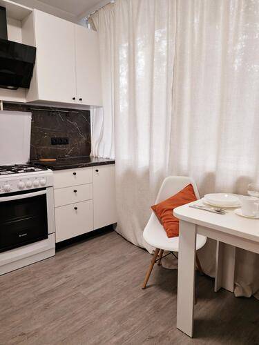 Best Guest House (Бэст Гест Хаус) На Проспекте Имени Ленина 6