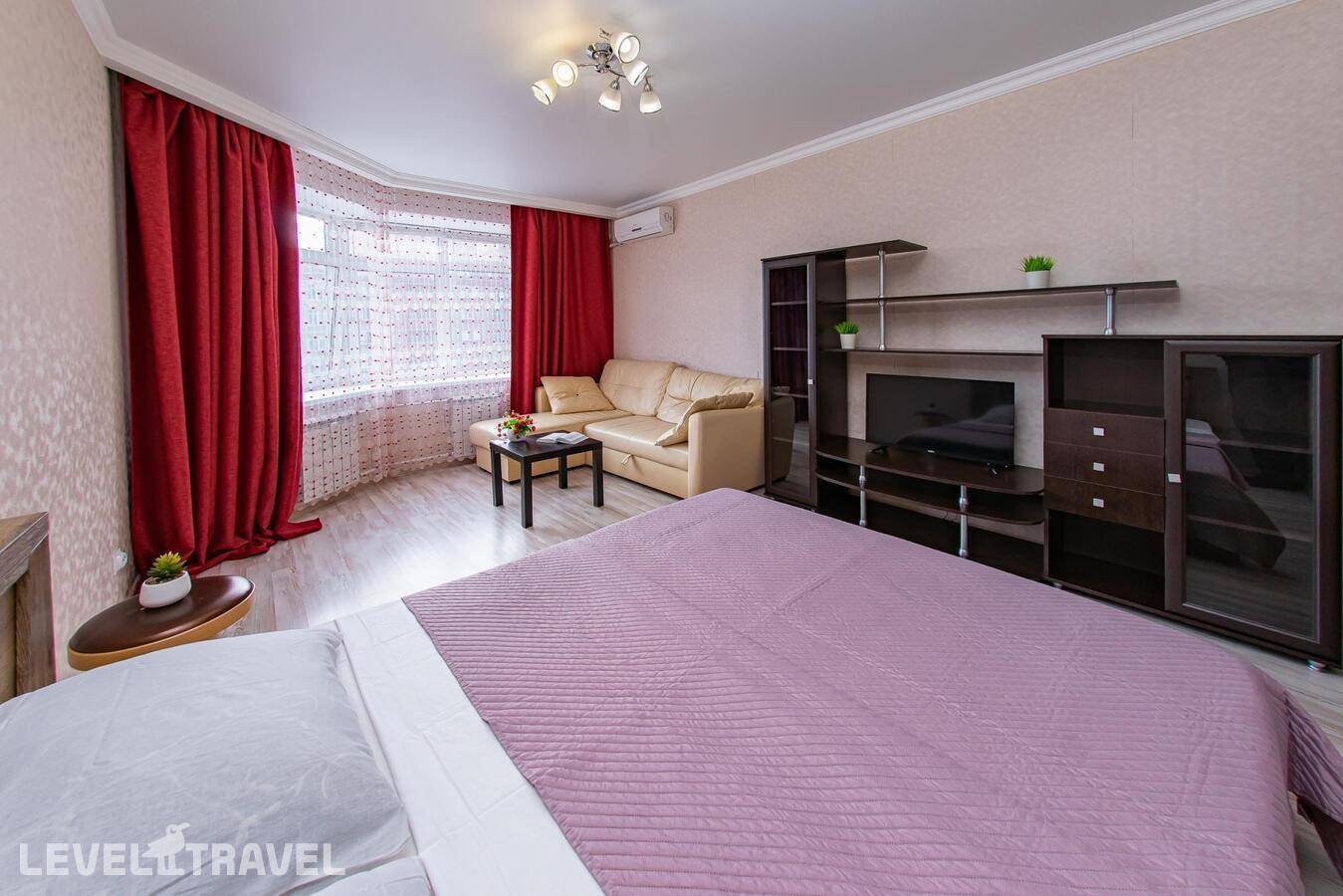 фотографии отеля Likehome (Лайкхоум) На Улице Салмышская 43а в Россия(Оренбург) - фото №2