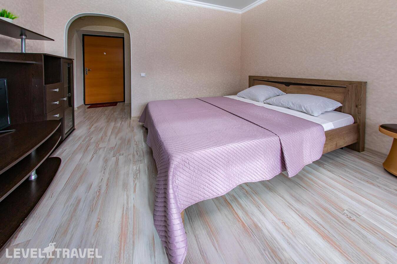 фотографии отеля Likehome (Лайкхоум) На Улице Салмышская 43а в Россия(Оренбург) - фото №9