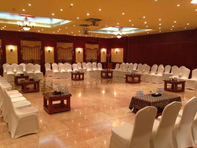 Royal Concorde Hotel & Suites Dubai