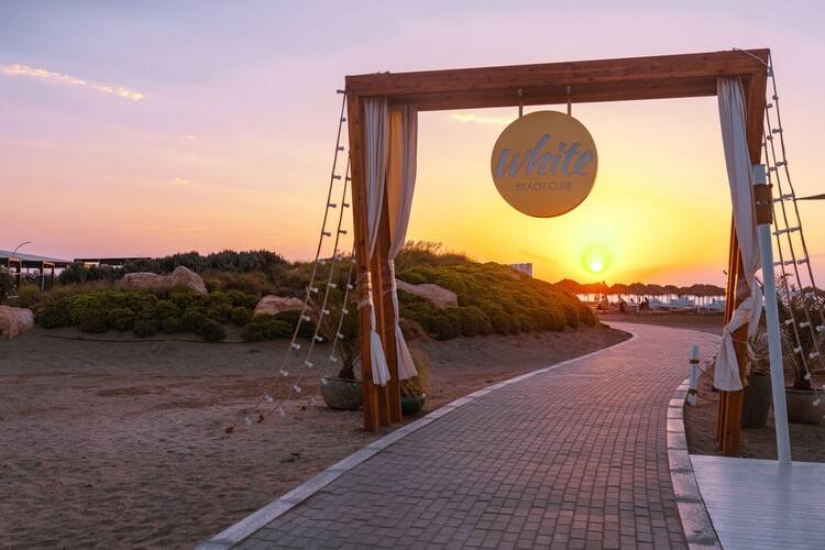 Park Residences 2 (Sea Breeze Resort) - Luxe