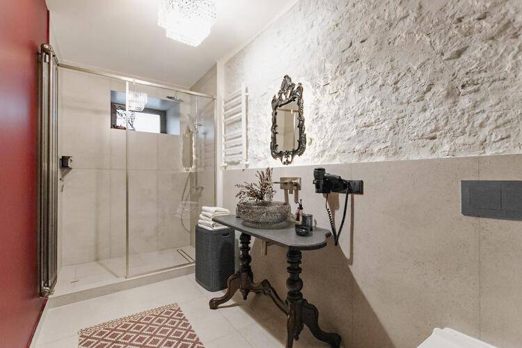 Travertin Apartments (Травертин) На Анисимова