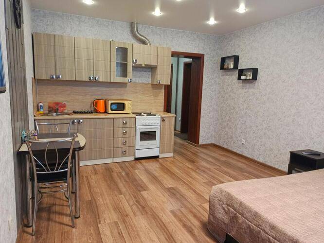 Апартаменты На Улице Короленко 4