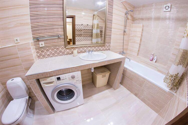 Огни Саратова На Улице Имени С.Т. Разина 54