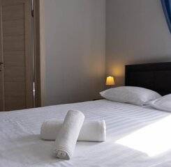 $item['hotel']['name']