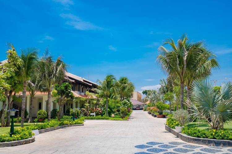 Blooming Lotus Resort