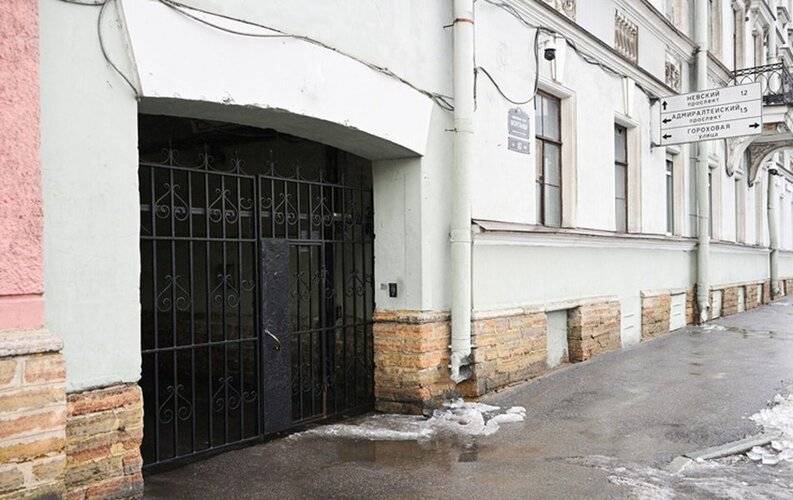 1912 На Фонтанке 83