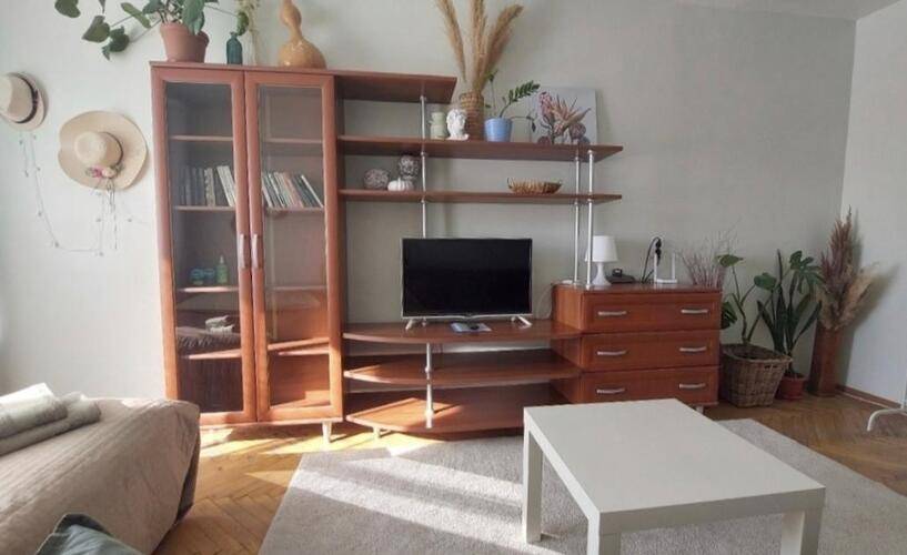 Суточно Выборг На Улице Ленина 9