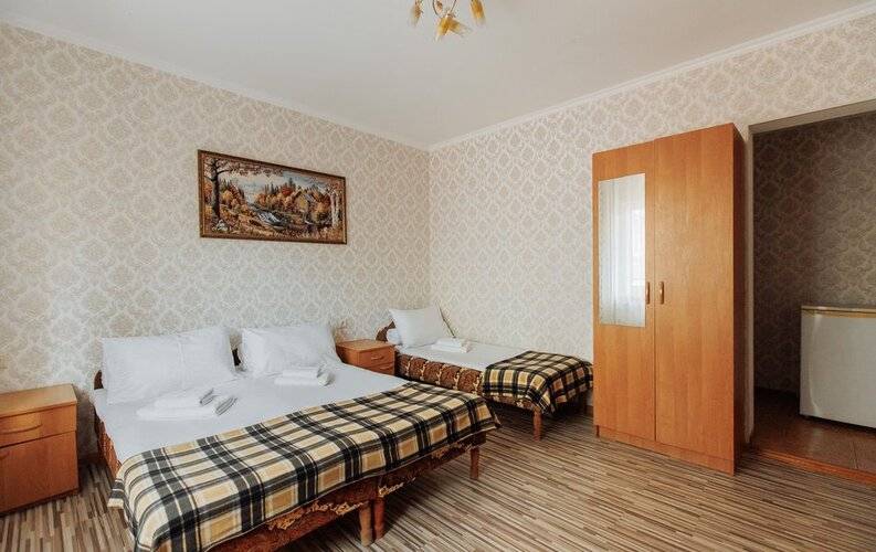 Диана Аллама Групп