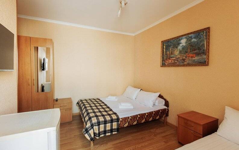 Диана Аллама Групп