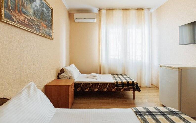 Диана Аллама Групп