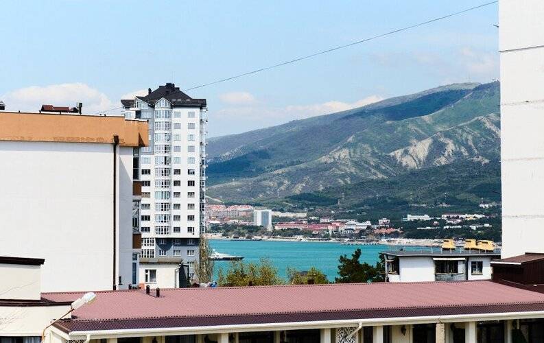 Sunny House