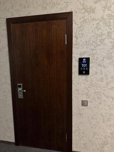 Отель Уна