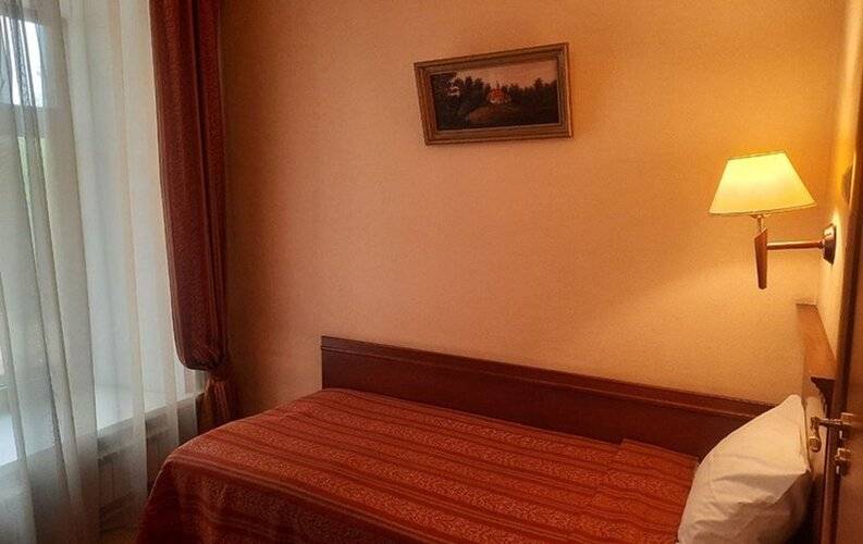 Golden Hotel