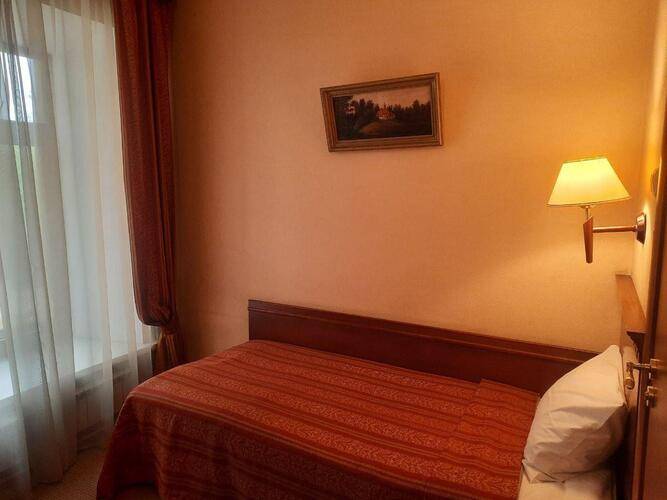 Golden Hotel