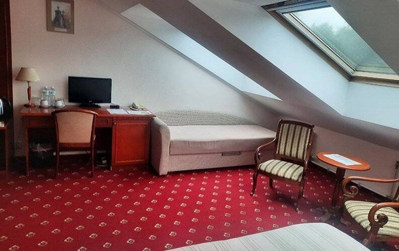 Golden Hotel