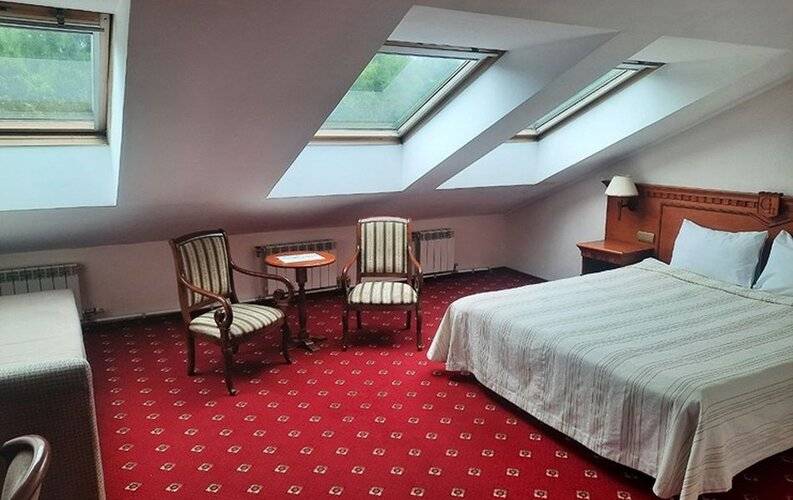 Golden Hotel