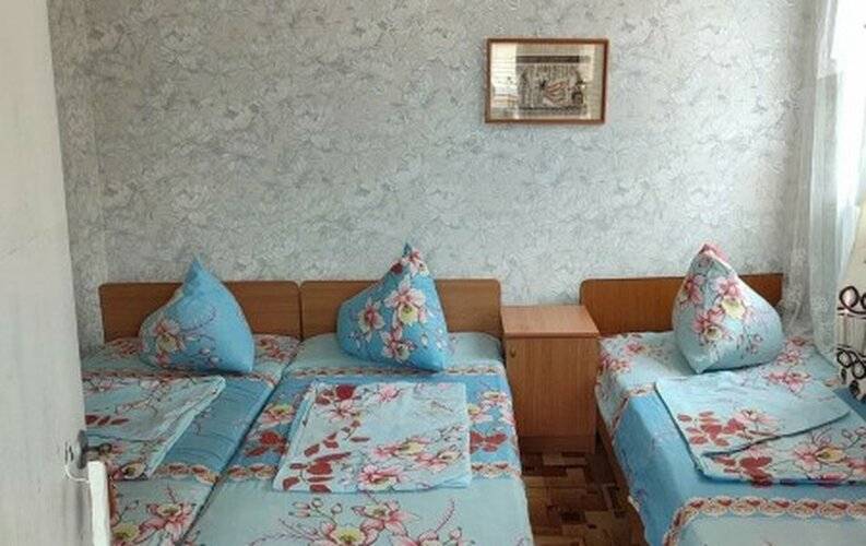Под Пальмой Отель