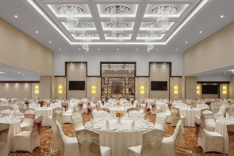 Renaissance Business Bay Hotel