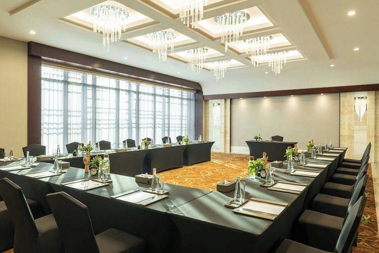Renaissance Business Bay Hotel