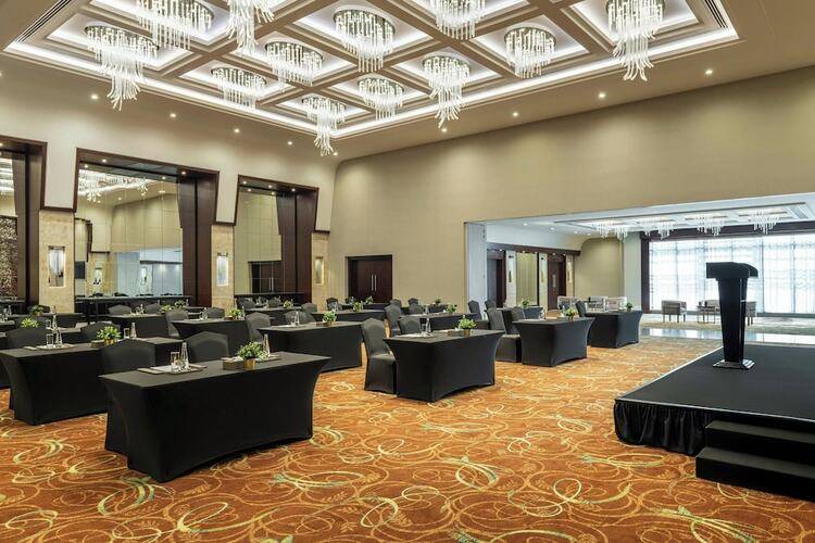 Renaissance Business Bay Hotel