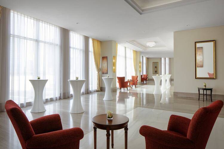 Renaissance Business Bay Hotel