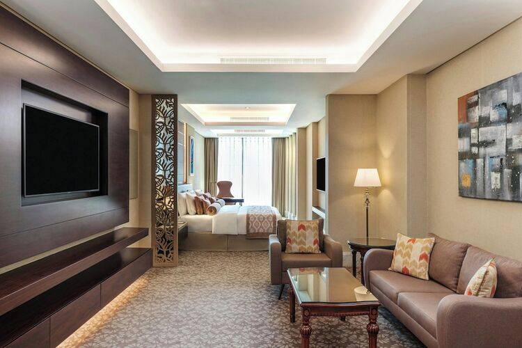 Renaissance Business Bay Hotel