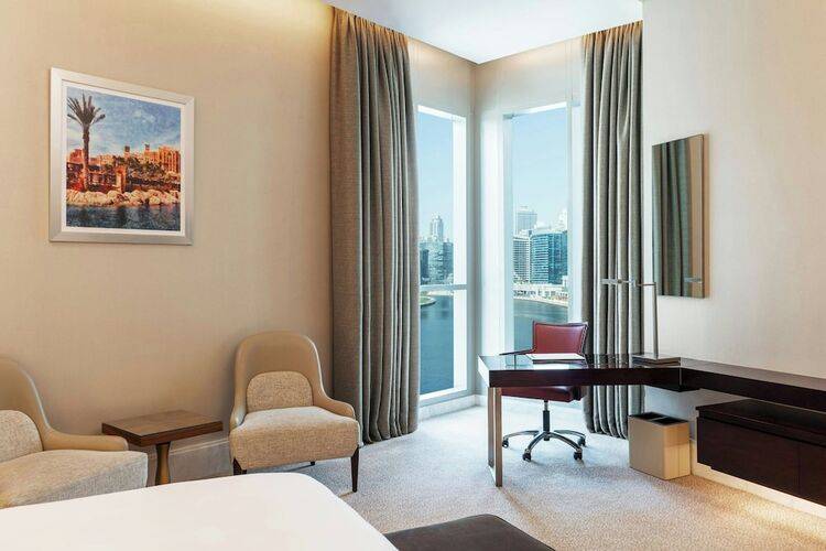Renaissance Business Bay Hotel