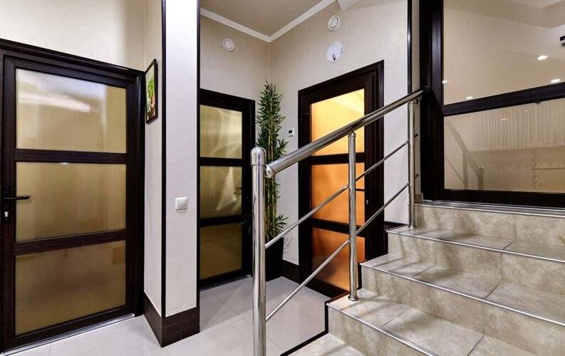 Villa Family Decor